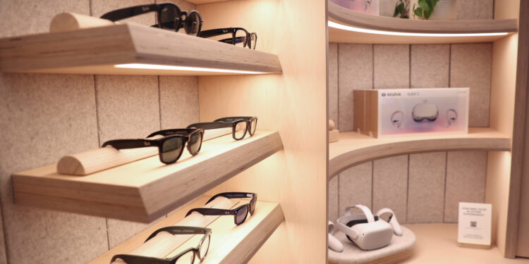 EssilorLuxottica extends smart glasses partnership with Meta