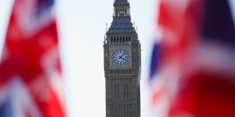 UK debt hits 100% of GDP, adding to Rachel Reeves’ headache