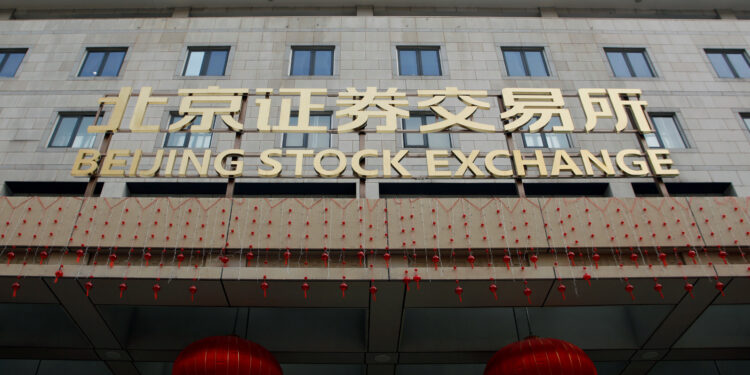China stocks set for best week since 2008; Japan leadership contest in focus