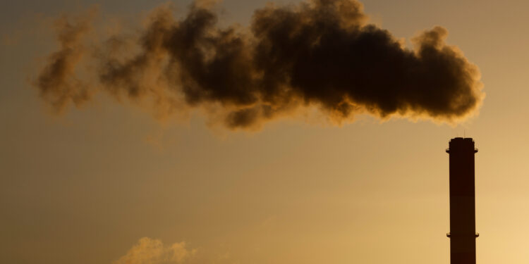 Global energy-related CO2 emissions set to peak this year, consultancy DNV says