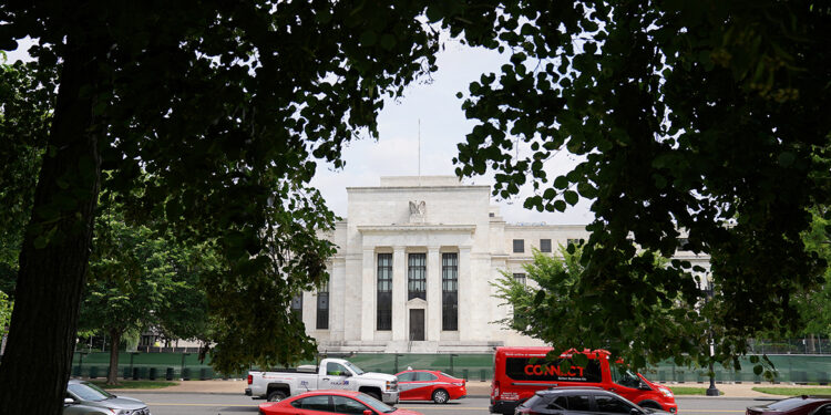 Global economy set to cruise at a solid 3% growth rate next year
