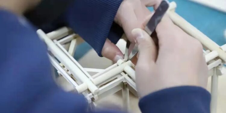 China aims to cultivate about 62,000 master artisans by 2035