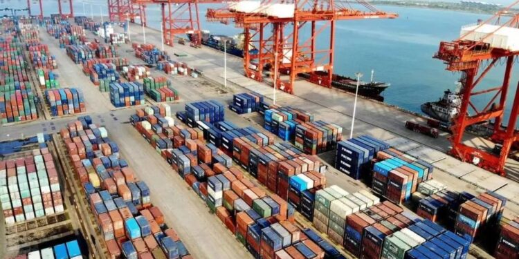 Foreign trade of China’s economic powerhouse hits record high