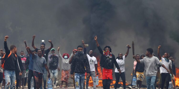Mozambique police fire tear gas at biggest protest yet against ruling party