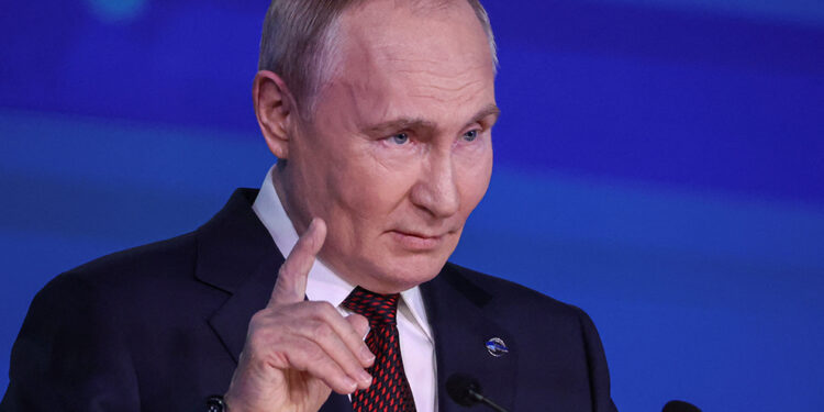 Putin praises Trump, says Russia is ready for dialogue