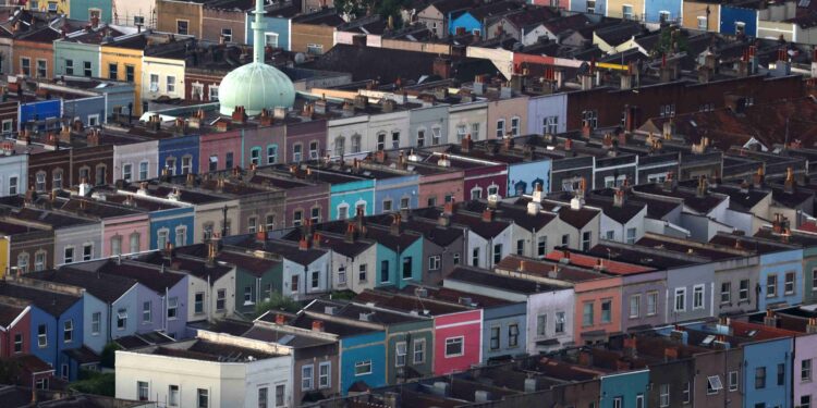 Asking prices for UK homes show big November dip but 2025 set for gains, Rightmove says