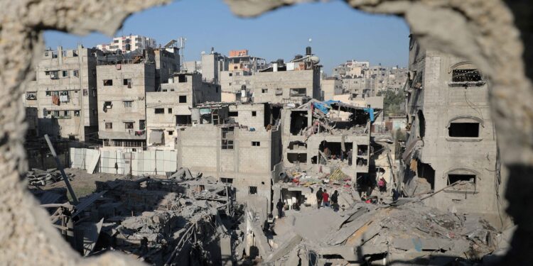 Israel keeps up Gaza bombardment as ceasefire talks intensify