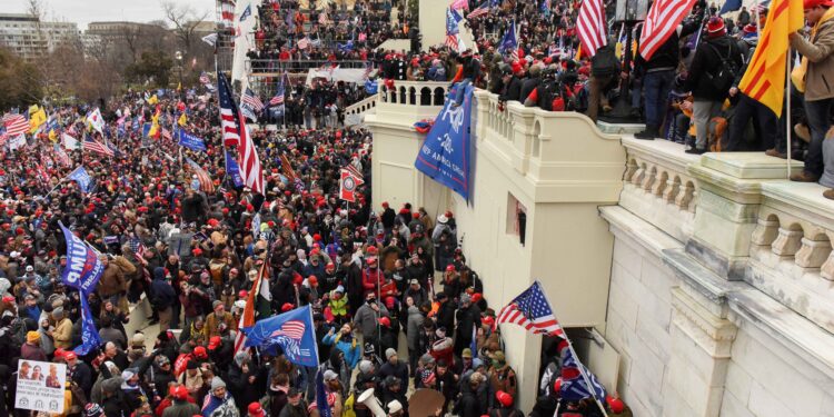 Trump vows to pardon Jan. 6 defendants on Day One