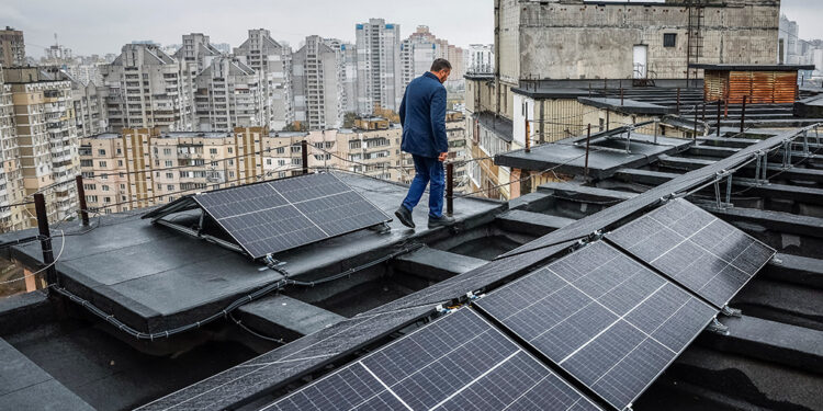 Ukrainians find new energy sources to beat blackouts as winter arrives