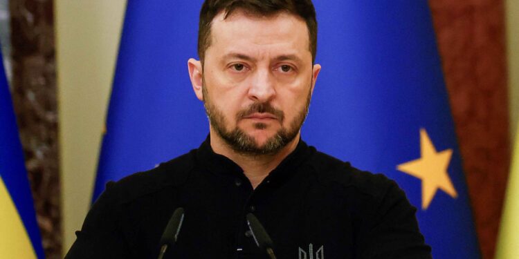 Zelenskiy calls for reinforcement of eastern front against Russian advances