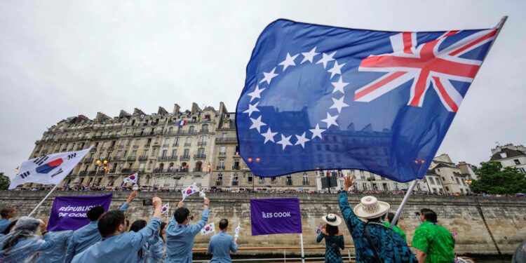 New Zealand rejects Cook Islands passport plan