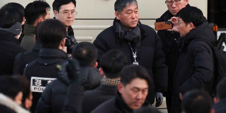 South Korea authorities enter impeached President Yoon’s compound in arrest attempt