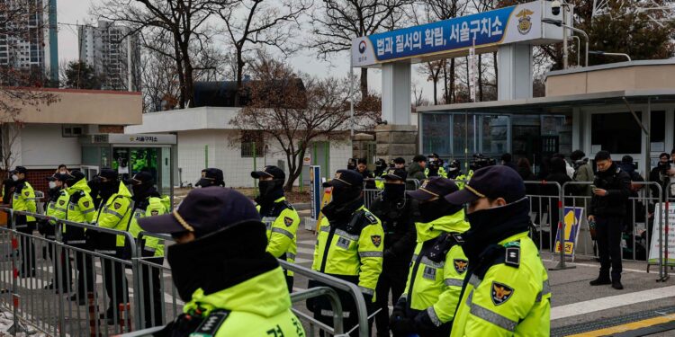 South Korea’s Yoon refuses questioning again as detention deadline looms