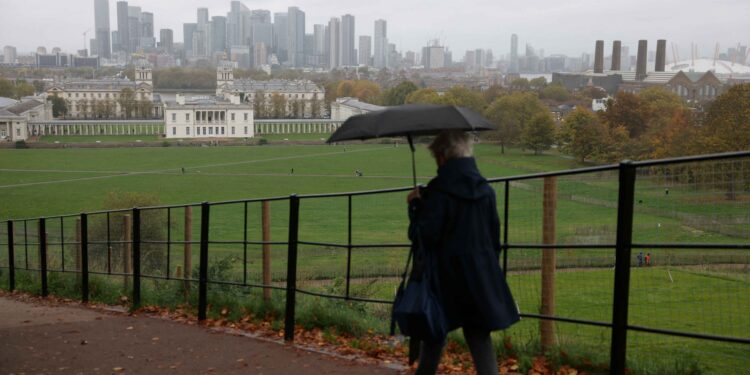 UK vacancies weakest since 2020 and pay growth cools, survey shows