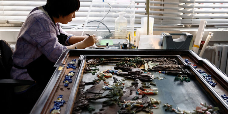 Hidden for centuries, Chinese treasures finally see the light of day