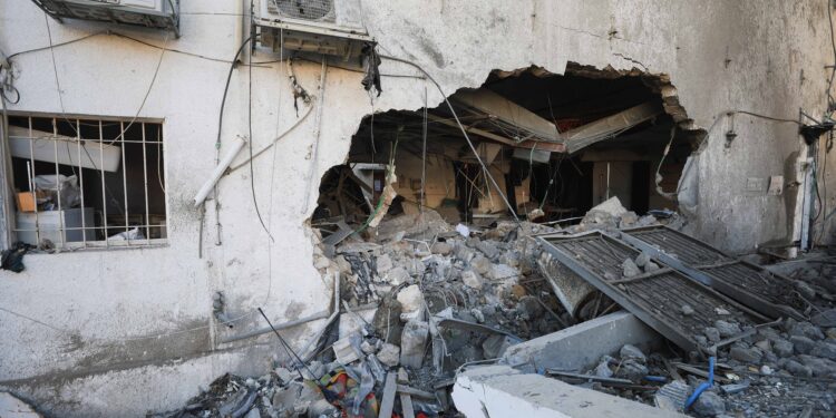 Israeli missiles strike Gaza hospital, patients evacuated