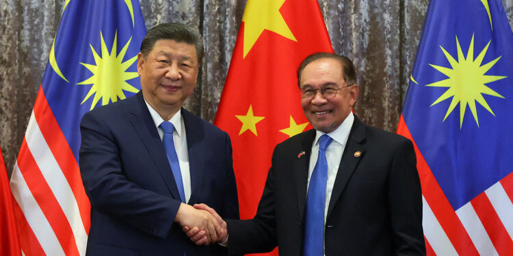 China and Malaysia say important to maintain peace and stability in South China Sea