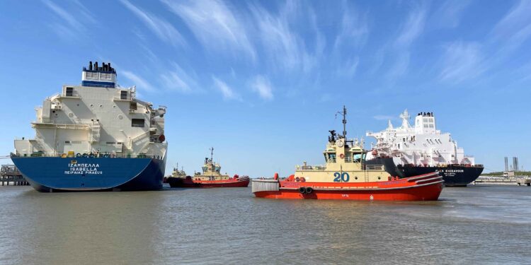 Exclusive-EU explores tweaking methane rules for US gas to help trade talks, sources say