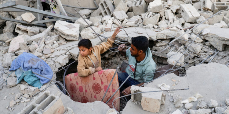 Israel steps up Gaza strikes; polio vaccination halted by blockade