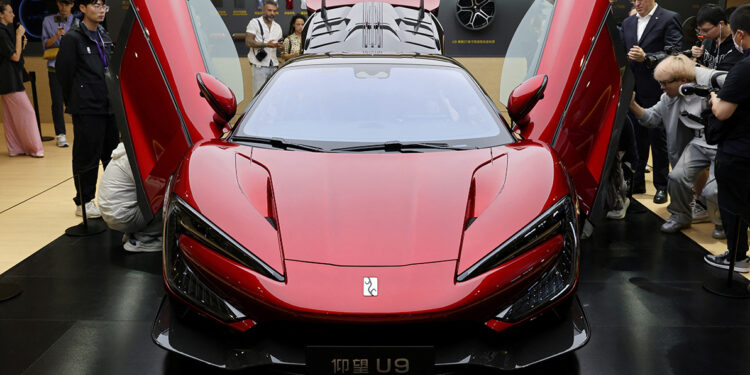 Trade war and safety concerns take centre stage at Shanghai auto show