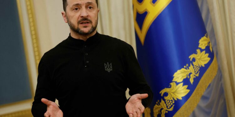 Zelenskiy urges pressure on Moscow as Russian missile kills four in Kryvyi Rih