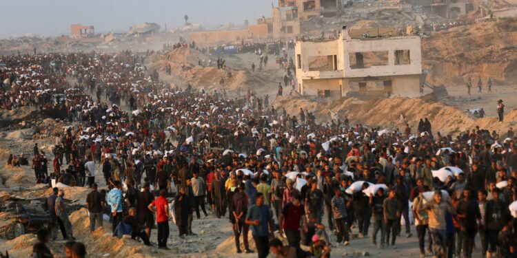 As death toll rises, Gazans make life-risking journeys to seek food