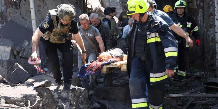 Russian missile attack kills 17 as Zelenskiy presses NATO allies for support