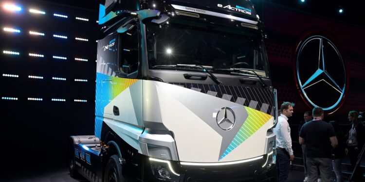 Volvo Group, Daimler look to technology joint venture in bid to save costs