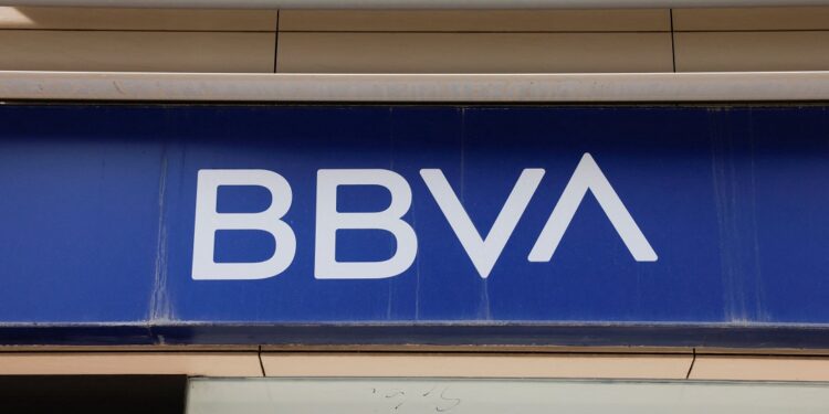 Spanish bank BBVA tells wealthy clients to invest in bitcoin