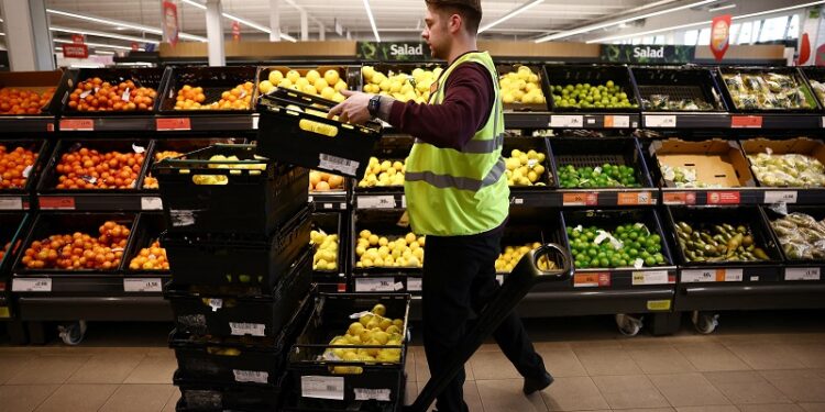UK inflation slows but oil price jump creates new problem for Bank of England