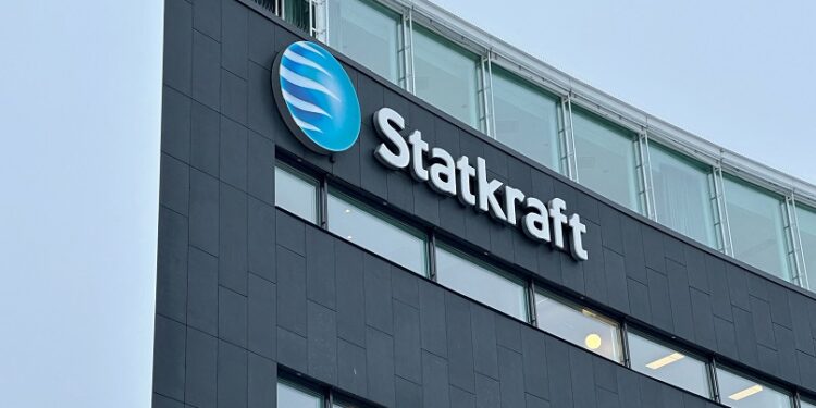 Norway’s Statkraft to cut costs by $292 million, may announce layoffs