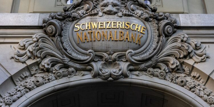 Swiss National Bank flags economic uncertainty, supports Swiss capital proposals