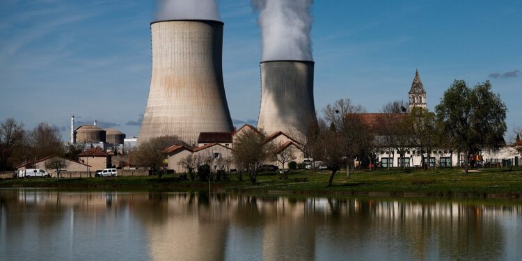 EDF weighs asset sales amid greater push for nuclear energy, FT reports