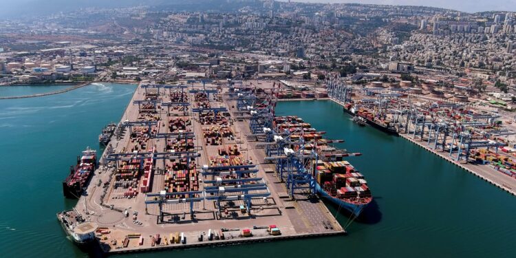 Maersk reopens import cargo acceptance to Israel’s port of Haifa