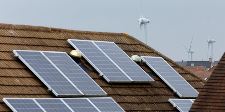 Britain shuns $34 billion Morocco-UK subsea power project