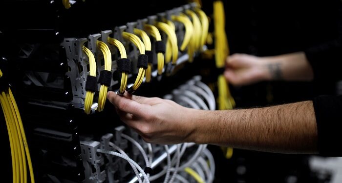 Equinix shares fall as revenue, capital spending forecast disappoint investors