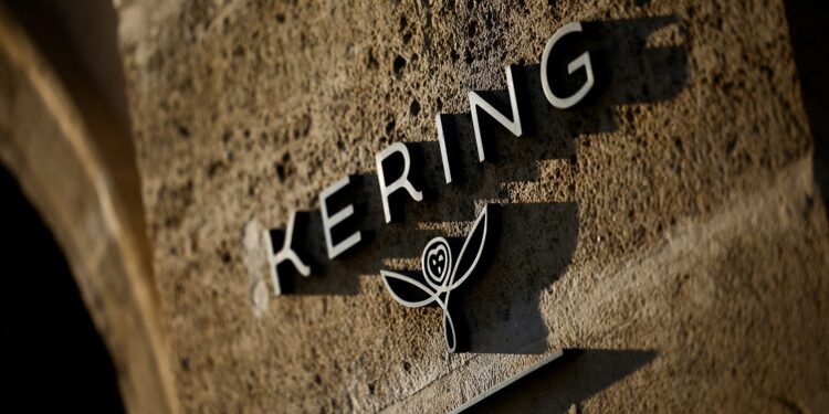 Hedge fund Parvus holds 5% stake in luxury group Kering, filing shows