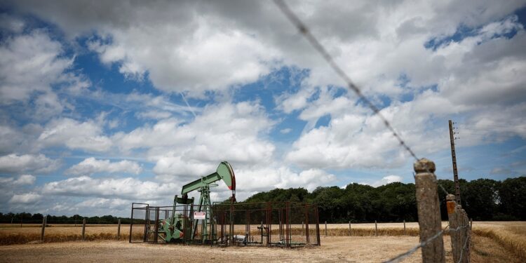 Oil falls on prospect of more OPEC+ supply, easing risks in Mideast