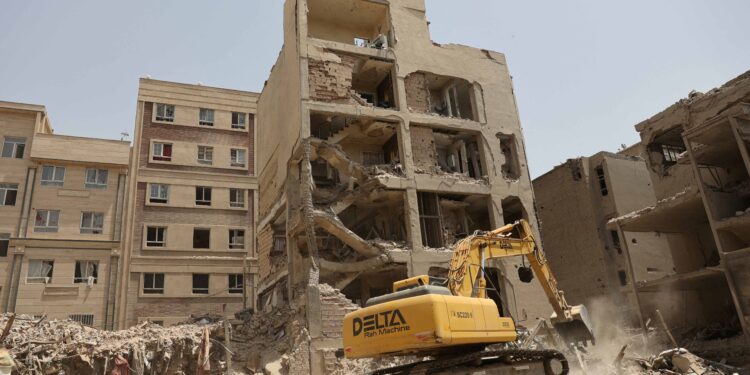 935 people killed in Israeli strikes on Iran, official says