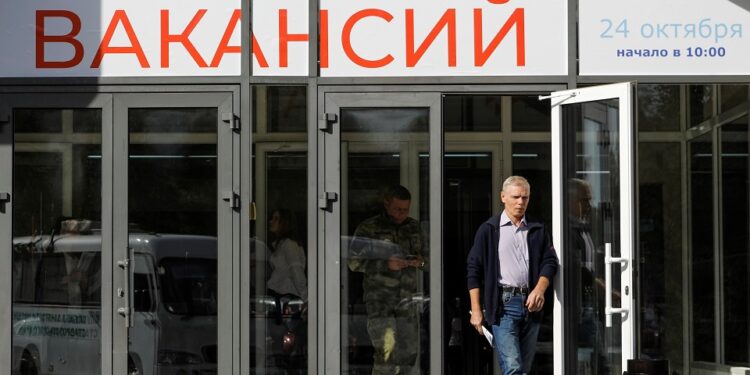 Russia’s jobless rate hits new all-time low in May