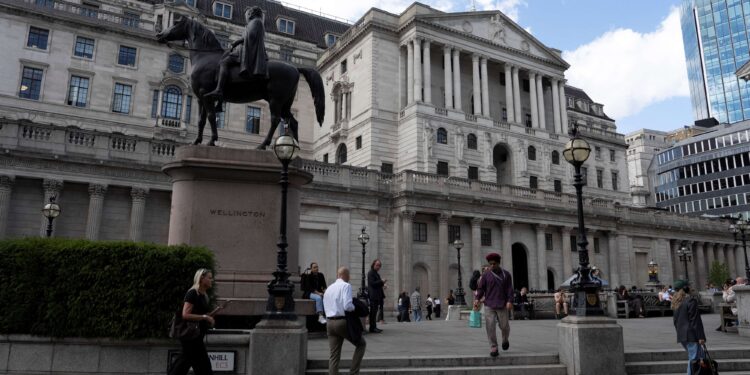 UK firms trim year-ahead wage growth expectations, BoE survey shows