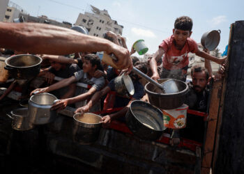 Britain warns Israel it could recognise Palestinian state as Gaza starvation spreads