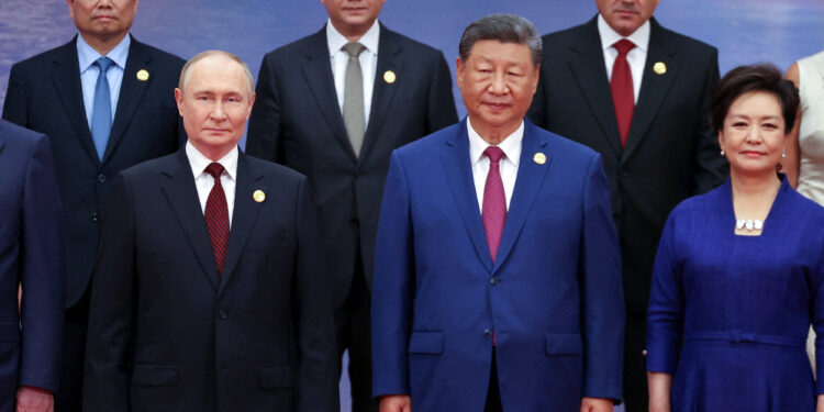 Xi says China, partners will take Shanghai forum to a new level