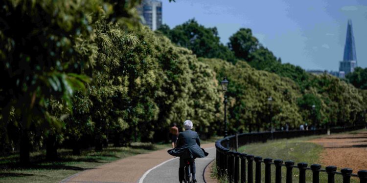 UK summer was its warmest since records began, says Met Office