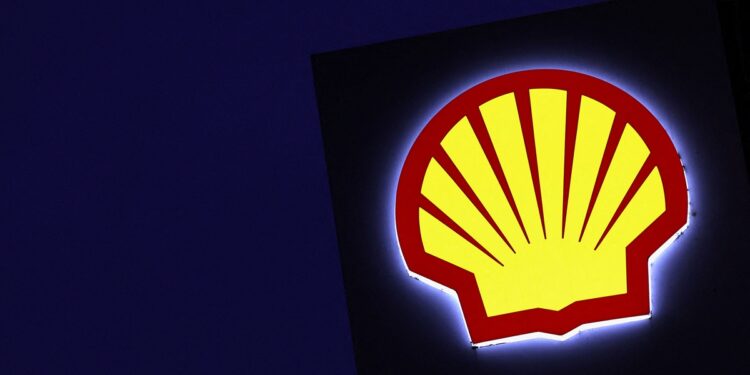 Shell’s US executive says Trump’s halting of wind projects harms investment, FT reports