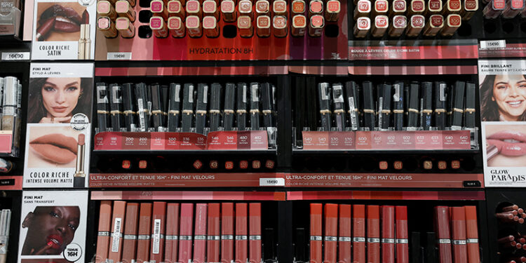 L’Oreal flags first China growth in two years but misses sales forecast