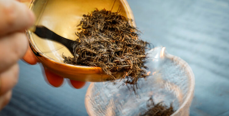 Some Russians shun coffee as Western in favour of traditional tea