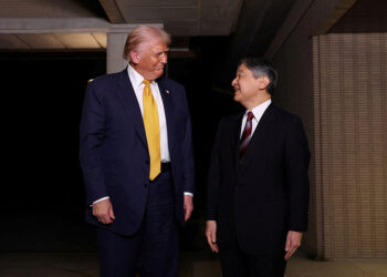 Trump gets royal welcome in Japan, China trade truce hopes rise