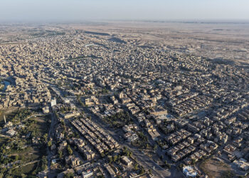 Saudi billions poised for Syria but US sanctions remain a barrier