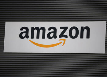 Amazon takes low-cost e-commerce service global